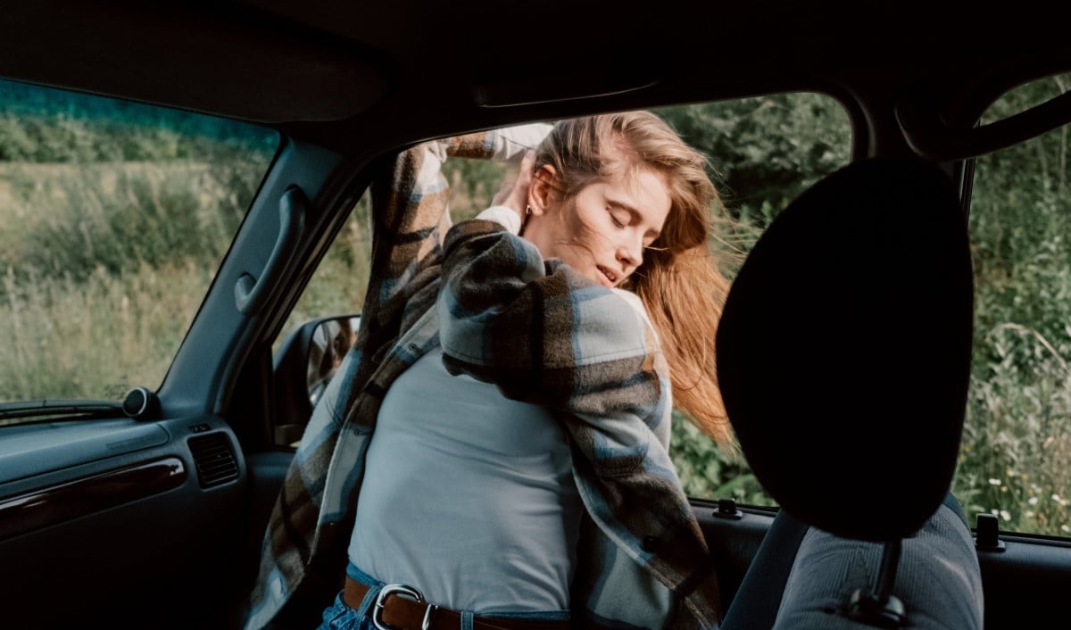 Seksas automobilyje gali tapti atsakymų į seksualinio gyvenimo bėdas: kaip jam tinkamai pasiruošti?